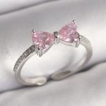 Pirinç Gümüş Renk Pembe Zirkon Taşlı Kalp Fiyonk Model Kadın Yüzük