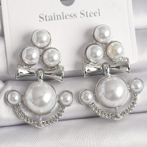 Pirinç Gümüş Renk Sallantı İncili Çapa Model Kadın Küpe