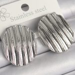 Pirinç Gümüş Renk Sallantı İşlemeli Daire Plaka Model Kadın Küpe