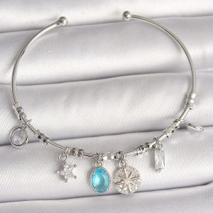 Pirinç Gümüş Renk Sallantı Pusula Figür Kalp Detay Charm Kadın Bileklik