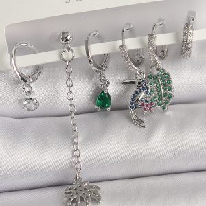 Pirinç Gümüş Renk Sallantı Zirkon Taşlı Ağaç Figür Çoklu Kadın Küpe Seti