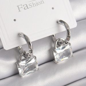 Pirinç Gümüş Renk Sallantı Zirkon Taşlı Çanta Model Kadın Küpe