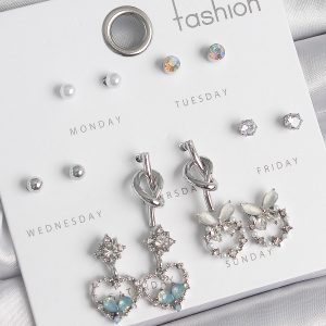 Pirinç Gümüş Renk Sallantı Zirkon Taşlı Kalp Model Düğüm Detay 7 Çift Kadın Küpe Seti