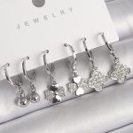 Pirinç Gümüş Renk Sallantı Zirkon Taşlı Yonca Model Topçuk Detay Kadın Küpe Seti