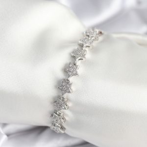 Pirinç Gümüş Renk Yıldız Model Kadın Bileklik