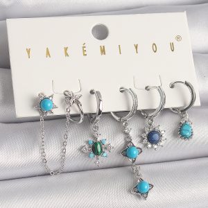 Pirinç Gümüş Renk Zirkon Taş Detaylı Mavi Boncuklu Çiçek Model VIP Seri Kadın Küpe Kombini