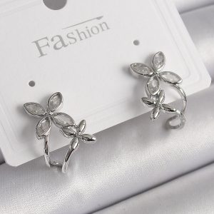 Pirinç Gümüş Renk Zirkon Taşlı 2'Li Çiçek Model Kadın Küpe