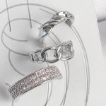 Pirinç Gümüş Renk Zirkon Taşlı 3'Lü Zincir Sarmal Model Kadın Kıkırdak Küpe