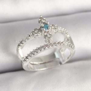 Pirinç Gümüş Renk Zirkon Taşlı Ayarlanabilir Model Kadın Yüzük