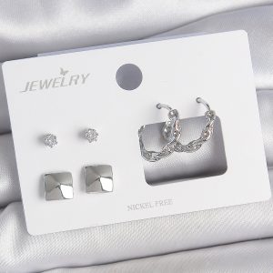 Pirinç Gümüş Renk Zirkon Taşlı Burgu Halka Model Kare Detay 3 Çift Kadın Küpe Seti