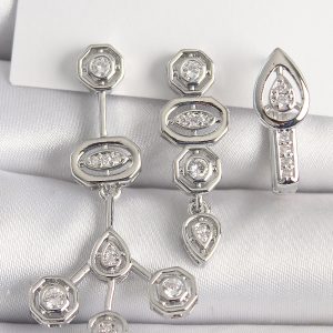 Pirinç Gümüş Renk Zirkon Taşlı Geometrik Model 3'Lü Kadın Kombin Küpe