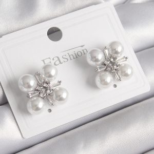 Pirinç Gümüş Renk Zirkon Taşlı İncili Kadın Küpe