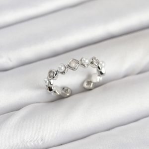 Pirinç Gümüş Renk Zirkon Taşlı İncili Kadın Yüzük