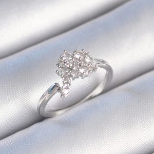 Pirinç Gümüş Renk Zirkon Taşlı Kadın Yüzük