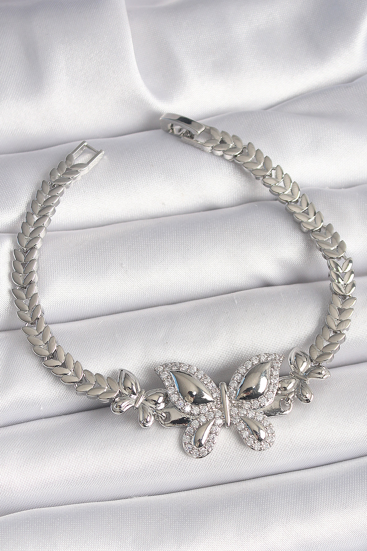 Pirinç Gümüş Renk Zirkon Taşlı Kelebek Model Kadın Bileklik