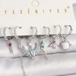 Pirinç Gümüş Renk Zirkon Taşlı Kuş Figür Çiçek Detay 6'Lı Kadın Kombin Küpe