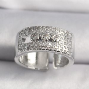 Pirinç Gümüş Renk Zirkon Taşlı Messika Model Kadın Yüzük