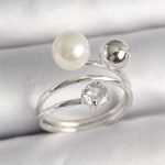 Pirinç Gümüş Renk Zirkon Taşlı Toplu İnci Model Kadın Yüzük