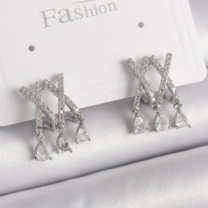 Pirinç Gümüş Renk Zirkon Taşlı X Model Sallantı Detay Kadın Küpe