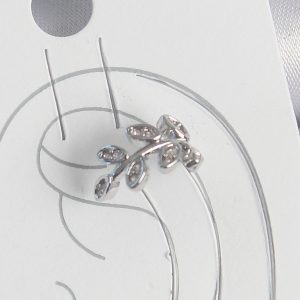 Pirinç Gümüş Renk Zirkon Taşlı Yaprak Model Kıkırdak Kadın Küpe