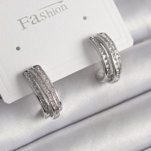 Pirinç Gümüş Renk Zirkon Taşlı Yarım Halka Model Kadın Küpe