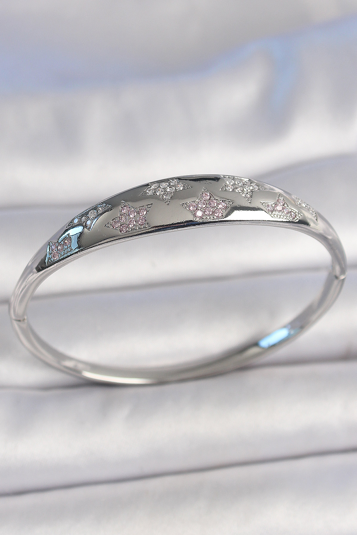 Pirinç Gümüş Renk Zirkon Taşlı Yıldız İşlemeli Kadın Kelepçe