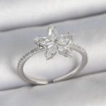 Pirinç Gümüş Renk Zirkon Taşlı Yıldız Model Ayarlanabilir Kadın Yüzük