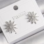 Pirinç Gümüş Renk Zirkon Taşlı Yıldız Model Kadın Küpe