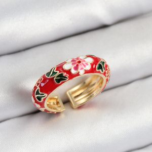 Pirinç Kırmızı Mineli Çiçek Motifli Gold Renk Ayarlanabilir Kadın Yüzük