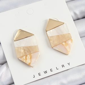 Pirinç Mermer Desenli Vintage Geometrik Model Gold Renk Kadın Küpe