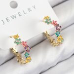 Pirinç Renkli Papatya Model Gold Renk Kadın Küpe