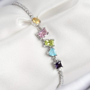 Pirinç Renkli Zirkon Taşlı Geometrik Model Gümüş Renk Kadın Bileklik