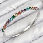 Pirinç Renkli Zirkon Taşlı Kalp Model Gümüş Renk Kadın Kelepçe