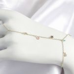 Pirinç Renkli Zirkon Taşlı Sallantılı Yıldızlı Model Gold Renk Kadın Şahmeran