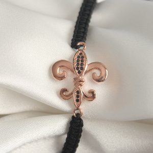 Pirinç Rose Renk Zirkon Taş İşlemeli Zambak Figür Asansörlü Makrome Model Kadın Bileklik