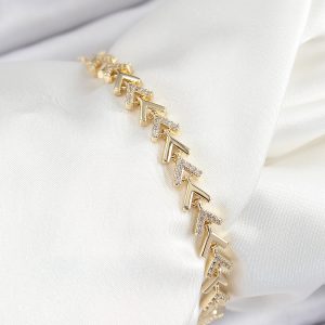 Pirinç Sıralı Ok Model Zirkon Taşlı Gold Renk VİP Seri Kadın Bileklik