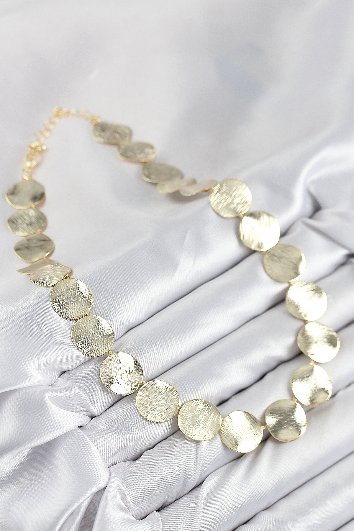 Pirinç Sıralı Para Model Gold Renk Kadın Kolye