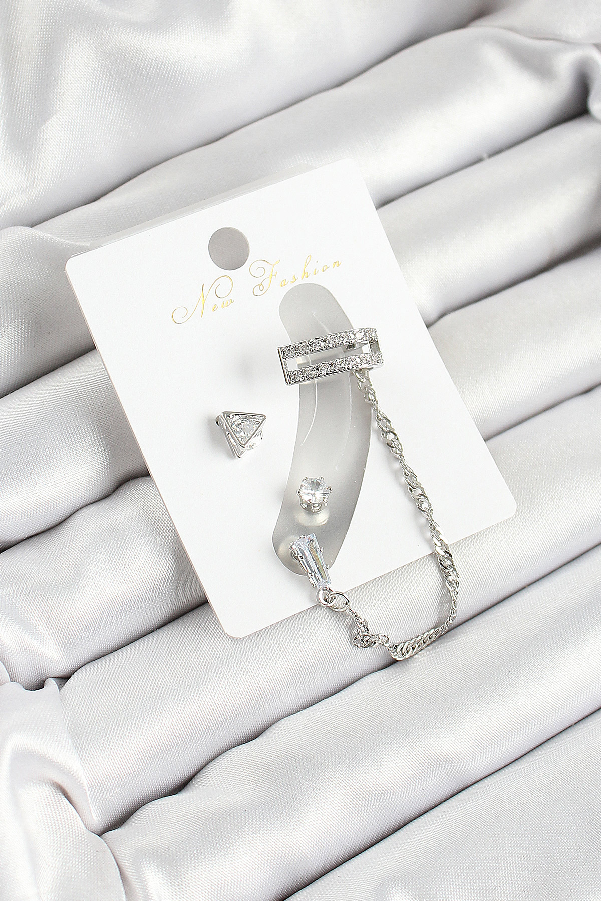 Pirinç Üçgen Figürlü Zirkon Taşlı Gümüş Renk 3'lü Kıkırdak Kadın Küpe Set