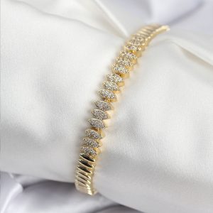 Pirinç VIP Seri Gold Renk Zirkon Taşlı Arpa Model Kadın Bileklik