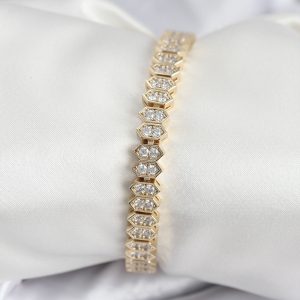 Pirinç VIP Seri Gold Renk Zirkon Taşlı Kadın Bileklik