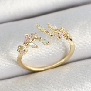 Pirinç Yaprak Figürlü Zirkon Taşlı Gold Renk Ayarlanabilir Kadın Yüzük