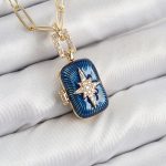 Pirinç Zirkon Taşlı Açılabilir Kutup Yıldızı Model Gold Renk Kadın Kolye