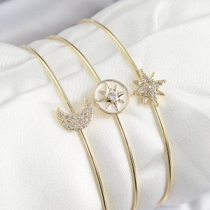 Pirinç Zirkon Taşlı Ay Ve Kutup Yıldızı Model Gold Renk Vip 3'lü Kadın Bileklik