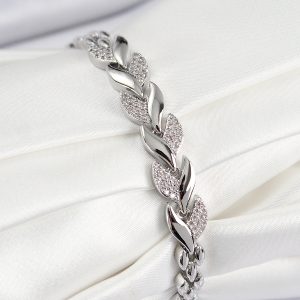 Pirinç Zirkon Taşlı Balık Kuyruğu Model Gümüş Renk Kadın Bileklik