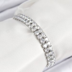 Pirinç Zirkon Taşlı Çift Sıra Kare Model Gümüş Renk Asansörlü Kadın Bileklik