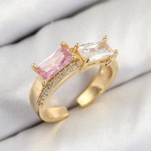 Pirinç Zirkon Taşlı Dikdörtgen Model Gold Renk Kadın Yüzük