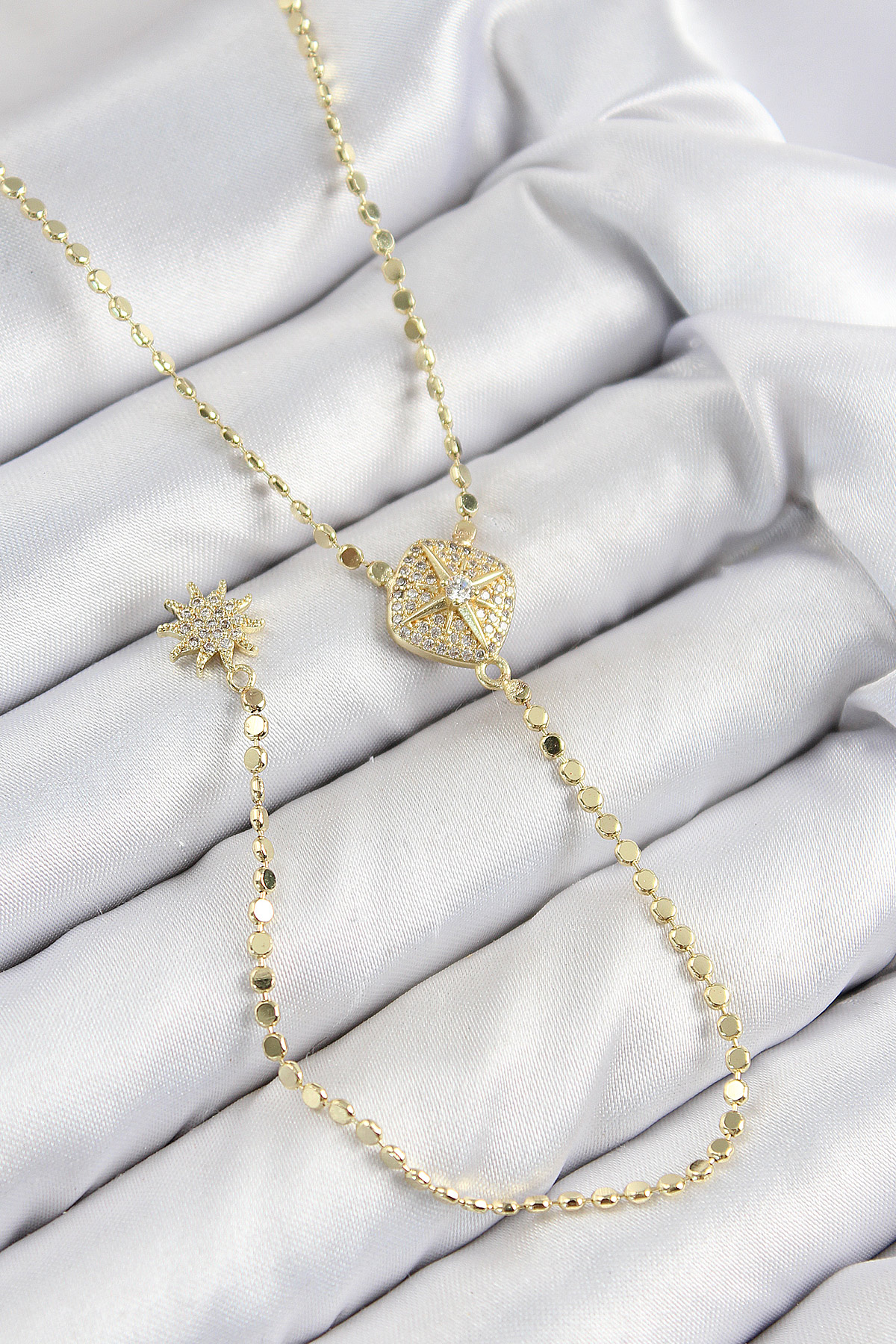 Pirinç Zirkon Taşlı Ezme Zincirli Madalyon Model Gold Renk Y Kolye