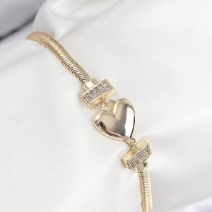Pirinç Zirkon Taşlı Kalp Model Gold Renk Kadın Bileklik
