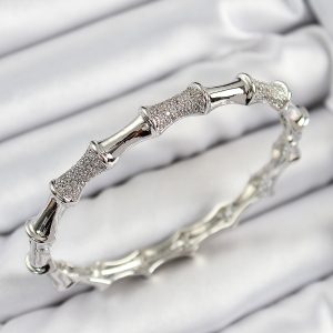 Pirinç Zirkon Taşlı Kemik Model Gümüş Renk Vip Kadın Bileklik