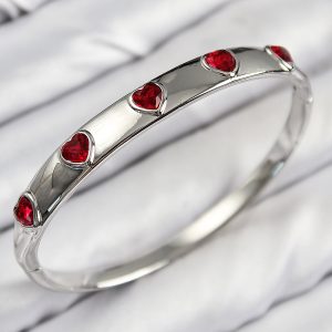 Pirinç Zirkon Taşlı Kırmızı Kalp Model Gümüş Renk Kadın Kelepçe